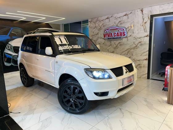 MITSUBISHI PAJERO TR4 2.0 4X4 16V 140CV FLEX 4P AUTOMÁTICO MITSUBISHI PAJERO TR4 2.0 4X4 16V 140CV FLEX 4P AUTOMÁTICO